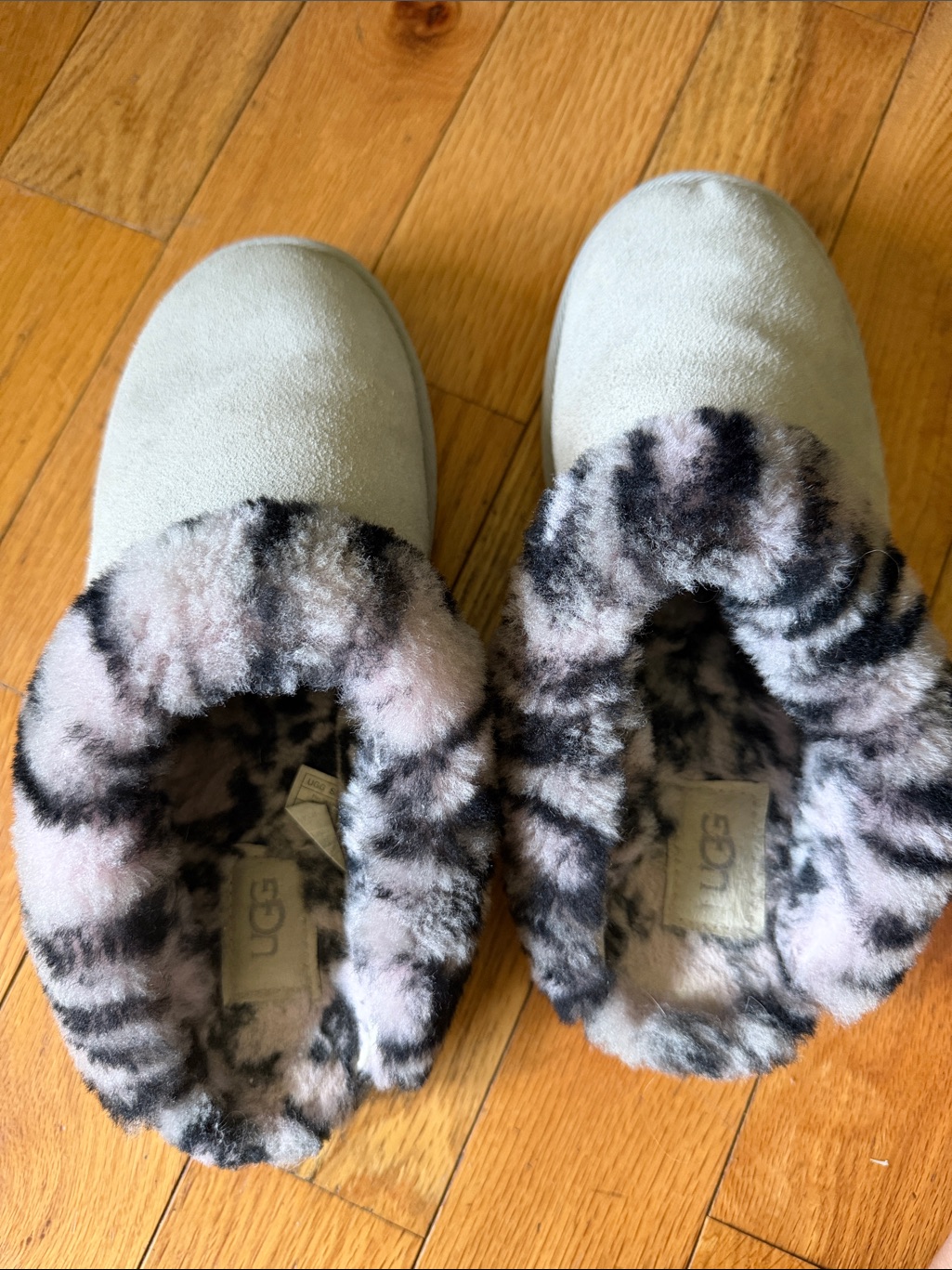 Ugg Light Gray Suede Slip-On Slippers With Black And Pink Shearling